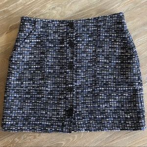 Banana Republic skirt with buttons down the front sz 6